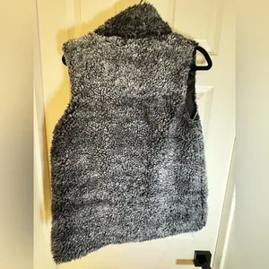 Women's‎ Katydid Vest Black Gray Size Small Faux Fur Poly Lined Zip Pockets thumbnail 5