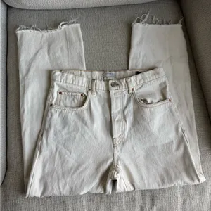 Zara Women's Cream Flare Jeans thumbnail 1