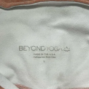 Beyond Yoga Peach Orange Spacedye Caught in the Midi Leggings Size Large Workout thumbnail 7