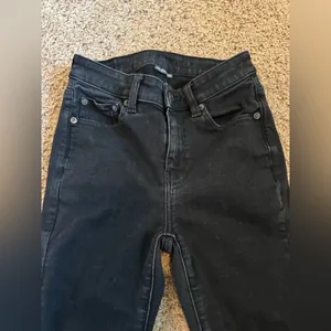 American Eagle Outfitters Distressed Black Hi-Rise Jeggings size 2 Short thumbnail 15