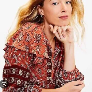 Loft burnt orange floral ruffled shoulder long sleeve blouse thumbnail 2