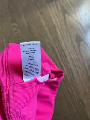 Wilo Pink Colorblock Racerback Crop Top sports bra open back cutout size small thumbnail 7