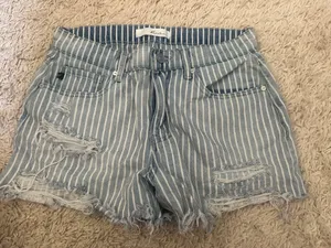 KanCan Striped Shorts thumbnail 1
