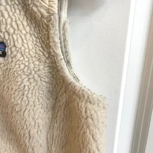 Patagonia Women Fleece Vest Beige Zip‎ Pockets Size S Warm Outdoor Casual thumbnail 4