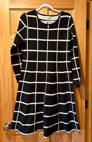 Luxxe Lane long-sleeve knit sweater dress black white women’s XL NWT thumbnail 1