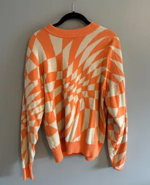 Sweater thumbnail 1