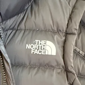 The North Face Women's Black Puffer Vest thumbnail 2
