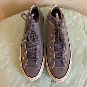 Converse Chuck 70 Suede Low Top Limited Edition size 8.5 like New thumbnail 6