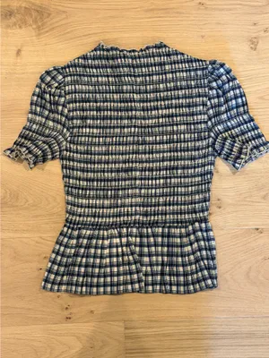 Reformation Top thumbnail 2