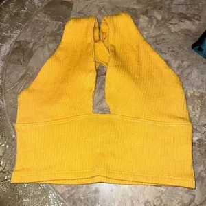 Urban outfitters Criss Cross yellow crop top size S thumbnail 1