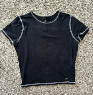 Hollister Baby Tee thumbnail 1