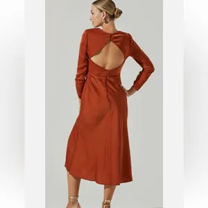 ASTR The Label Gracie Long Sleeves Cutout Satin Midi Dress‎ size small thumbnail 3
