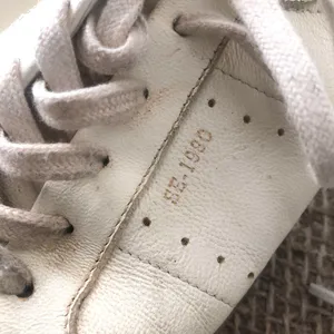 Sam Edelman Josi Gum Sole Leather Retro Genuine Leather lar up sneakers white with black details and arch support soles thumbnail 5