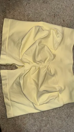 Yellow gym shorts Size L thumbnail 6