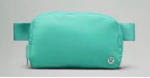 Lululemon Everywhere Belt Bag 1L in Paradise Green thumbnail 1