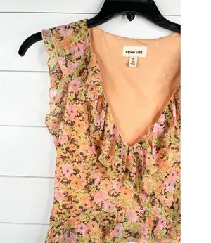 One Edit Nordstrom Floral Ruffle Sleeveless V-Neck Crop Top Blouse Sz XS thumbnail 3