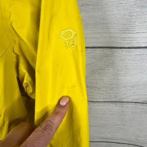 Mountain Hardwear Womens size Small Plasmic Ion Rain Jacket Yellow 1572591 thumbnail 10