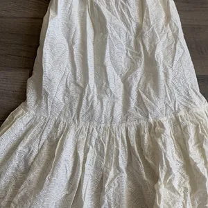 Peony memories tiered midi dress in seashell thumbnail 3