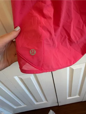 Lululemon Hotty Hot High-Rise Lined Short 4" Lip Gloss Running Athletic Size 14 thumbnail 6