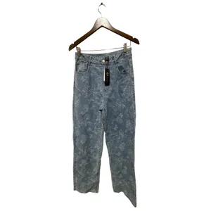 GRACIA Women's‎ Light Wash Floral Print Wide Leg Jeans Size 27 thumbnail 2
