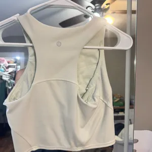 Lululemon Tank thumbnail 2