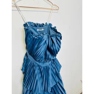 AMUR Dusk Blue Romantic Silhouette Cascading Tiers Strapless Janey Gown size 6 thumbnail 7