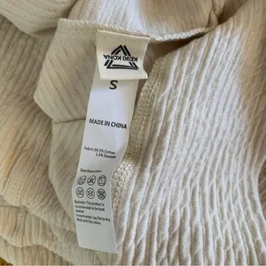 Keiki Kona Sweater Small Cream Cropped Textured Cozy Minimalist thumbnail 4