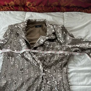 Vici Metallic Blazer size small thumbnail 6
