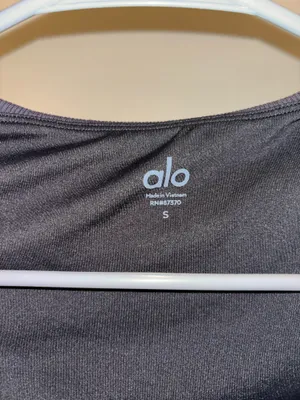 Alo Yoga Cropped Shirt Ribbed Small thumbnail 3