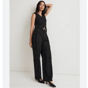 NEW Madewell Cargo Pants in Pinstripe Almost Black thumbnail 2