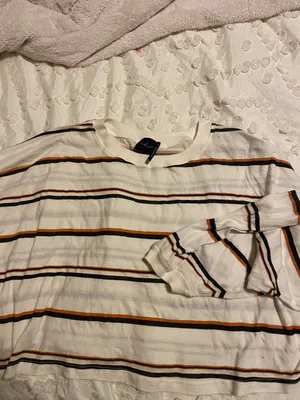Urban Outfitters Flowy Crop Long Sleeve thumbnail 4