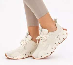 Reebok Zig Dynamica Cream Gum Running Shoes FX1103 Womens Size 9 Low Top Sneaker thumbnail 1