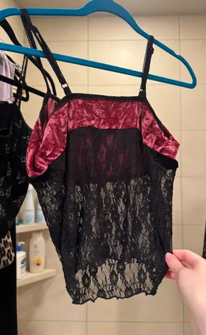 Urban Outfitters Lace Crop Tank thumbnail 2