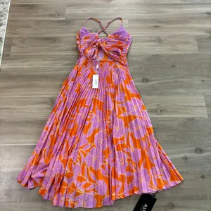 NWT Astr the Label Blythe Plisse Midi Dress Coral Multi Women Size Small thumbnail 7