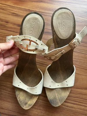 Gucci ecru suede leather wood heel thumbnail 1