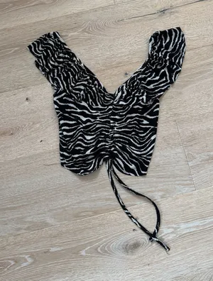 ZARA Top thumbnail 1