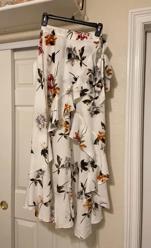 Showpo Floral White Skirt thumbnail 1