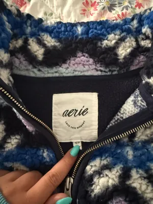 Aerie Fleece thumbnail 2
