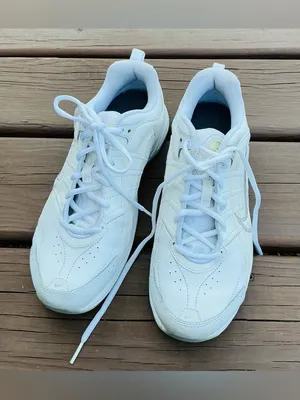 Women’s NIKE athletic sneakers 🌟 thumbnail 13