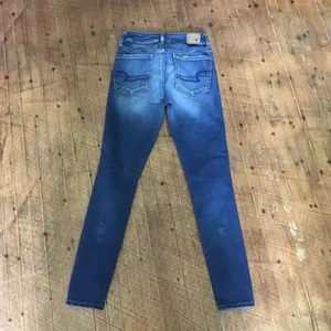 American Eagle size 2 short hi-rise dark wash jeggings thumbnail 3