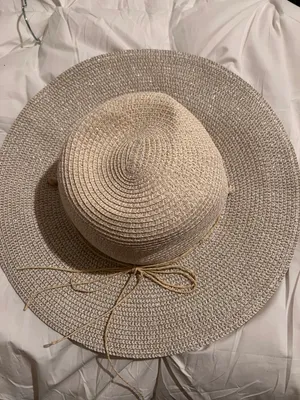 Beach Hat White thumbnail 1