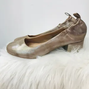 Brooklyn Champagne Lott block heel Pump sz 7.5 thumbnail 2