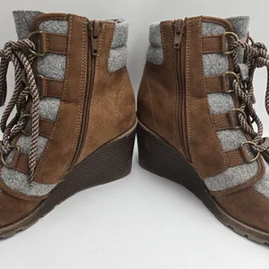 R2 Wenda Wedge Ankle Boots Womens 7M Brown Gray Cottagecore Combat Style Lace Up thumbnail 8