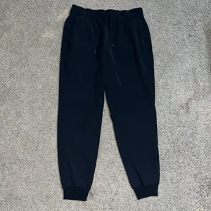 Lululemon On The Fly‎ Jogger Black 8 thumbnail 4
