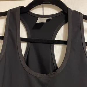 Emily Hsu Women’s Black Racerback Workout Tank Top thumbnail 4