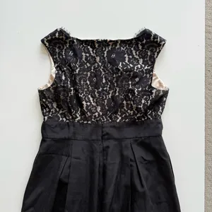 White House Black Market Lace Dress size 14 thumbnail 7