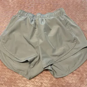 Nike shorts thumbnail 1