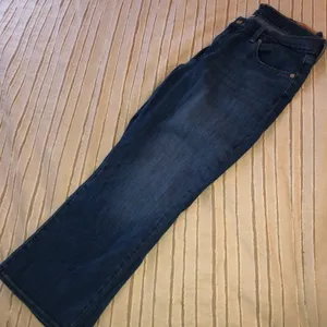 Women's Levi's Classic Bootcut Jeans thumbnail 4