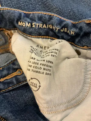 Women’s American Eagle Classic Stretch Mom Straight Jeans in Medium Blue Size 8 thumbnail 5