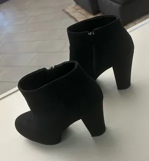 Booties Chic Black Ankle see pictures for size. Cannot read but I think 6 1/2 thumbnail 1
